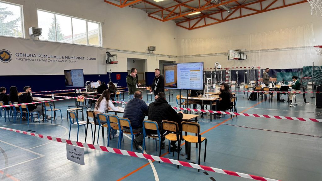 Nga 92 kuti, numërohen 67 prej tyre – Vazhdon procesi i numërimit të votave me postë