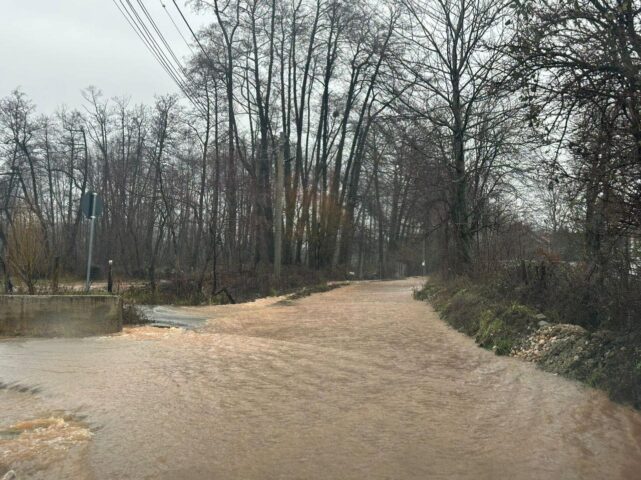 Rreziku në disa zona të Decanit, Ramosaj u bën thirrje qytetarëve që të bëjnë kujdes