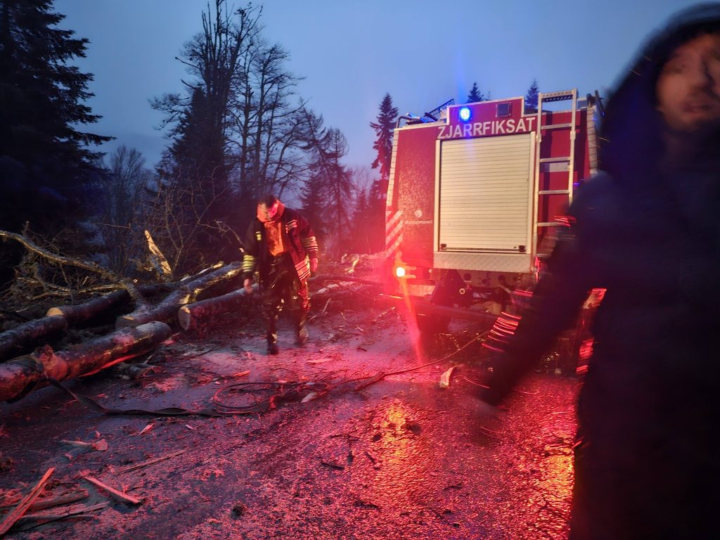 Situata me vërshimet, edhe Komuna e Junikut shpall gjendje të jashtëzakonshme