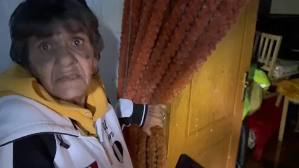 Përmbytjet në Durrës – “Desh m’u mbyt fëmija”, flet banorja: E dërgova te fisi që të kujdeset për të, nuk na strehuan