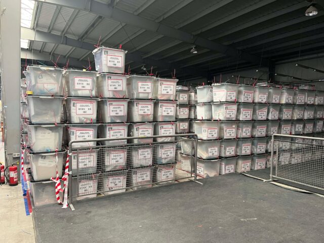 Përfundon numërimi i të gjitha votave në Kosovë, priten edhe 3.185 pako nga votimi me postë