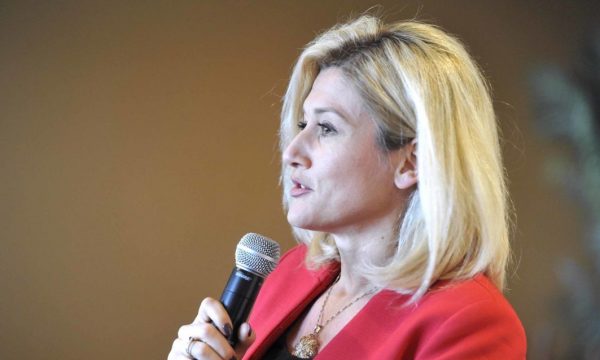 Fotografia me Rashkoviq-Iviq në Solothurn, reagon Kusari -Lila: Unë dhe Fitore Pacolli kemi përfaqësuar qëndrimet e Republikës