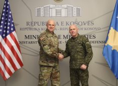Jashari takon Gjenerallejtënant Stubbs: Partneriteti me SHBA-në, thelbësor për modernizimin e FSK-së