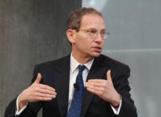 Kupchan: Ligji amerikan i mbrojtjes synon të nxisë Kosovën e Serbinë të tejkalojnë ngërçin, ka shqetëisme për qasjen e Kurtit