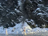 Në rrugën Mitrovicë–Bajgorë shembet një pjesë e dheut