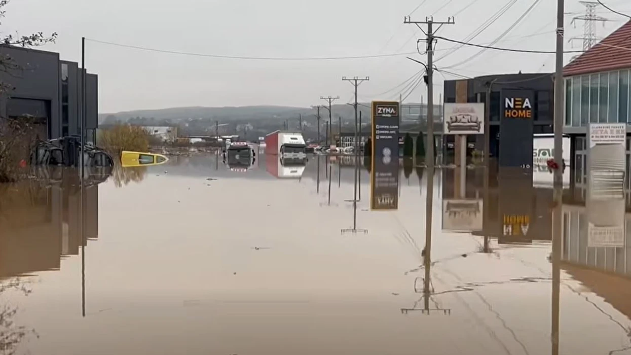 Rruga Ferizaj-Gjilan vazhdon të jetë e mbyllur për shkak të ujit