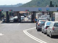 Bie fluksi i mërgimtarëve në pikat kufitare