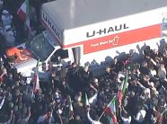 Arrestohet shoferi që drejtoi kamionin nëpër protestën anti-Iran në Los Angeles