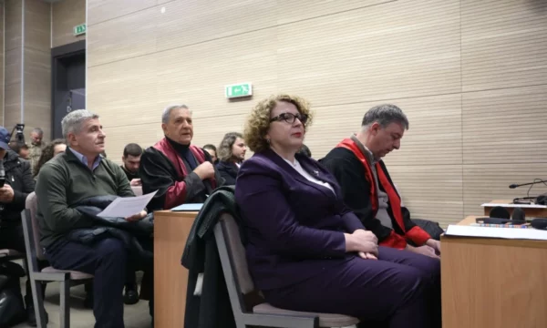 Seanca gjyqësore ndaj Rozeta Hajdarit vazhdon e mbyllur për publikun