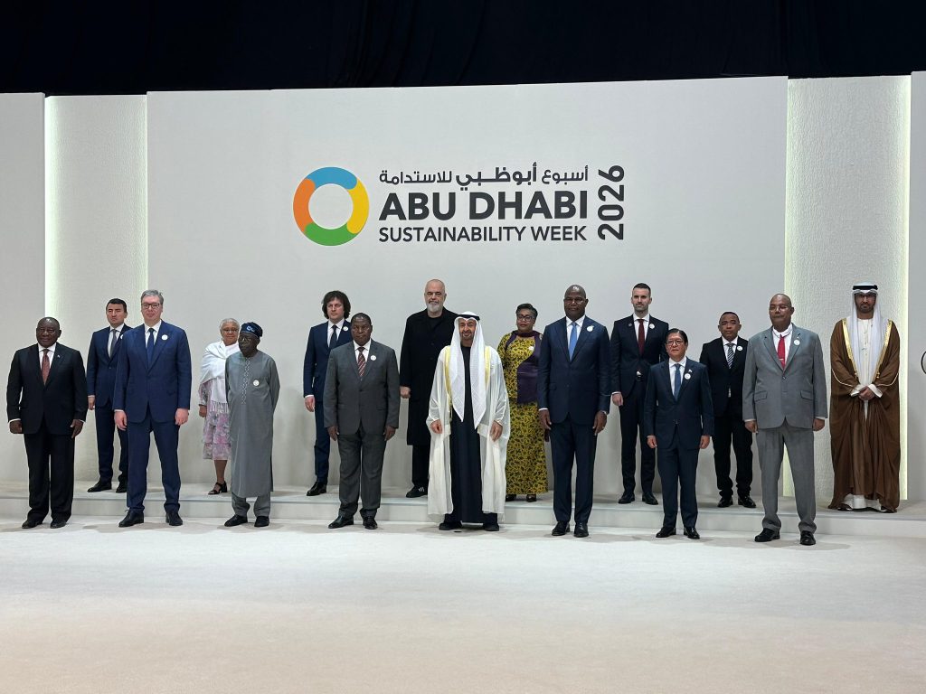 “Një mik i madh i Shqipërisë”, Rama ndan foto nga Abu Dhabi me presidentin e Emirateve të Bashkuara