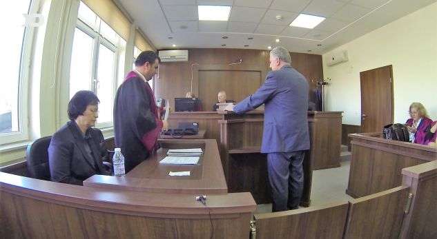 Ekskluzive: Pas dy dekadash, Shyhrete Berisha fiton përfundimisht të drejtën pronësore mbi shtëpinë