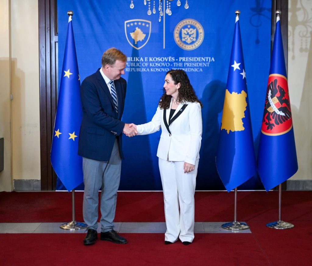 Sorensen nesër viziton Kosovën, takohet me Osmanin