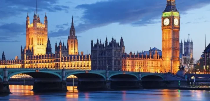 10 marka ikonike të high street-it në Londër mbyllin qindra dyqane — dhe dhjetëra të tjera rrezikojnë të mbyllen