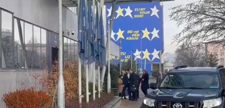 Sorensen arrin në Kryeministri, takim me Kurtin