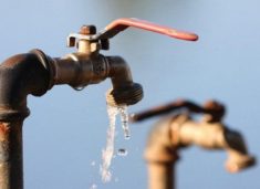 IKSHPK: Uji nga Badoci ende s’bën të pihet, ai i Shkabajt dhe i Batllavës po