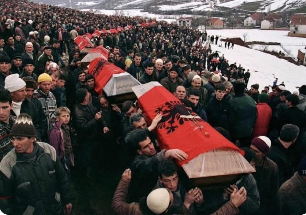 Tahiri: Masakra e Reçakut ishte ndër më të tmerrshmet, nuk duhet të harrojmë sa e shtrenjtë ishte lira jonë