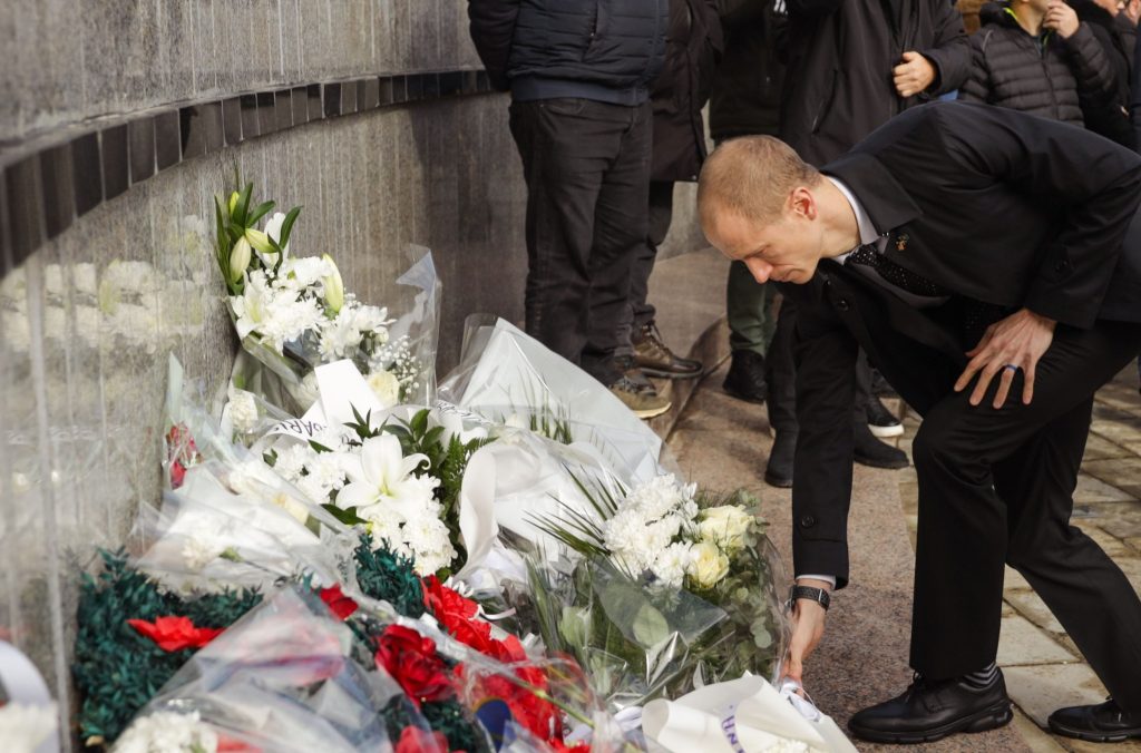 Ambasada Amerikane: Masakra e Reçakut – një akt tmerri i papërshkrueshëm që tronditi botën