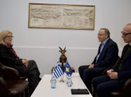 Hamza bisedon me Shefen e Zyrës Ndërlidhëse të Greqisë për marrëdhëniet dypalëshe