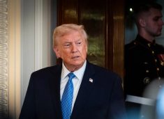 Trump kërcënon me tarifa vendet që nuk pajtohen me Greenlandën