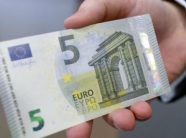 I ofroi 5 euro ryshfet policit në Vërmicë, arrestohet i dyshuari