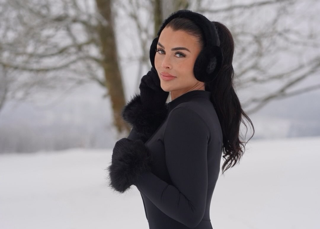 Lisa mahnit me pamjen e re dhe fansat nuk mund të ndalojnë komentet