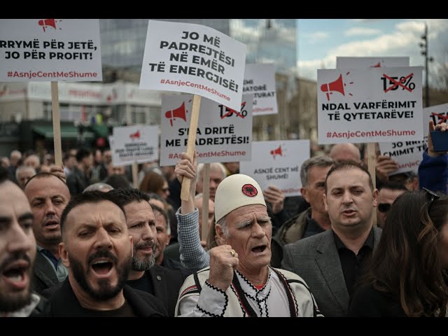 Banorët e Koliqit në protestë, për shkak të mungesës së rrymës