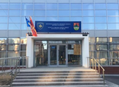 familja-nga-obiliqi-fajeson-qytetaret-per-vershimet,-bllokuan-shtratin-dhe-urat-e-sitnices