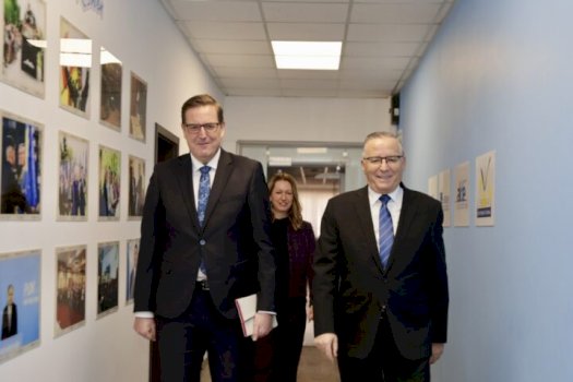 hamza-takon-ambasadorin-blaj,-kerkon-mbeshtetjen-e-sllovenise-per-rrugen-evropiane-te-kosoves