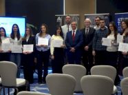 10-vajza-certifikohen-ne-siguri-kibernetike,-kosova-drejt-forcimit-te-mbrojtjes-digjitale