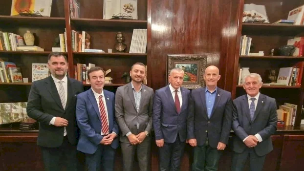 bislimi:-rezoluta-mbi-te-drejtat-e-shqiptareve-ne-lugine-merr-bekimin-e-komitetit-te-puneve-te-jashtme-te-shba-se