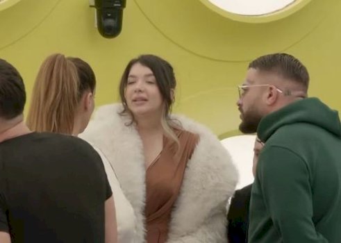 hygerta-i-drejtohet-albes:-pse-u-zhgenjeve-kur-te-thash-une-qe-ludo-eshte-i-martuar?