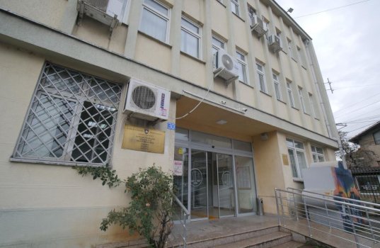 urdherohet-ekzaminimi-psikiatrik-per-djalin-qe-dyshohet-se-vrau-nenen-e-tij