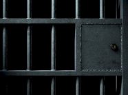 dje-u-dorezua-ne-polici,-nje-muaj-paraburgim-ndaj-te-dyshuarit-per-plagosje-ne-ferizaj