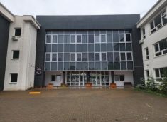 reagon-shkolla-“xhevdet-doda”:-nuk-kishte-ligjerate-nga-zyrtare-te-speciales,-por-nga-yihr