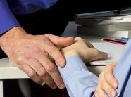 ngacmohet-seksualisht-nje-grua-ne-obiliq