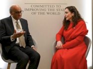 osmani-takohet-me-presidentin-e-singaporit-ne-davos,-ia-kerkon-heqjen-e-vizave-per-kosovaret
