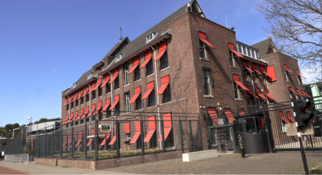 specialja:-ligjeratat-nuk-perfshijne-permbajtje-politike-apo-ideologjike