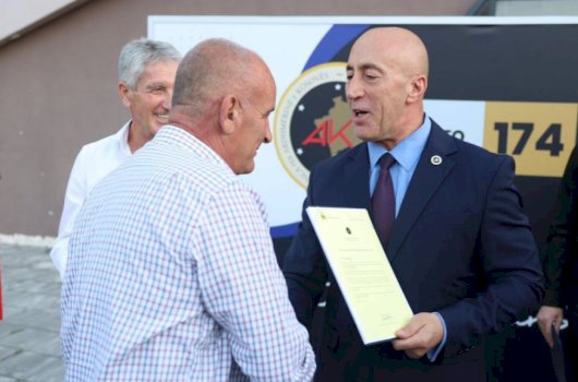 vdes-ish-zevendeskomandanti-i-brigades-164-te-uck-se,-menduh-brava