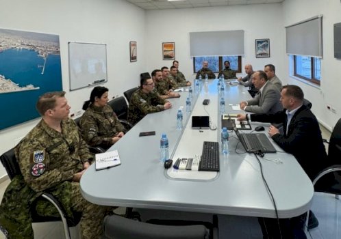 delegacioni-i-kfor-it-ne-durres,-njihet-nga-afer-me-kapacitetet-logjistike-te-portit