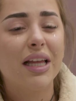 lot-dhe-tension-mes-elijones-dhe-klodit-pas-spektaklit:-ky-i-fundit-e-akuzon-se-po-qan-per-te-“kapur”-prime-n