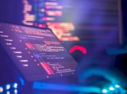 programuesi-nderron-jete-nga-arresti-kardiak-pas-oreve-te-gjata-pune