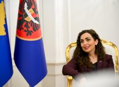 “a-do-te-ndiheshit-rehat-afer-putinit-ne-bordin-e-paqes?”,-osmani-polemizon-me-bbc:-te-gjithe-jane-ulur-me-te-ne-okb