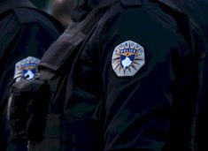 aksident-mes-tri-automjeteve-ne-mamushe,-lendohen-gjashte-persona