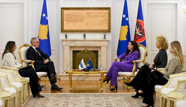 presidentja-osmani-ne-takim-me-shefin-e-osbe-se-ne-kosove,-biseduan-per-rendesine-e-konstituimit-te-institucioneve