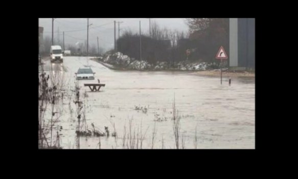 mbyllet-aksi-ferizaj–gjilan-ne-sojeve,-shkak-grumbullimi-i-ujit