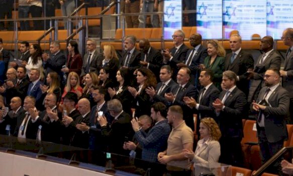 kreu-i-drenasit,-ramiz-lladrovci,-i-pranishem-ne-knesset-derisa-edi-rama-mban-fjalim