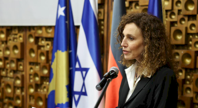 Ambasadorja e Izraelit: Urrejtja ndaj hebrenjve s’mbaroi me Holokaustin, vazhdon ende