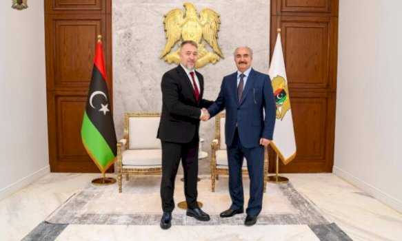 me-ftese-te-gjeneralit-hifter,-sami-lushtaku-viziton-shtetin-e-libise