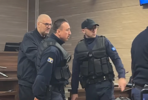 mbyllet-per-publikun-seanca-per-spiunazh-ndaj-bedri-shabanit-dhe-muharrem-qerimit