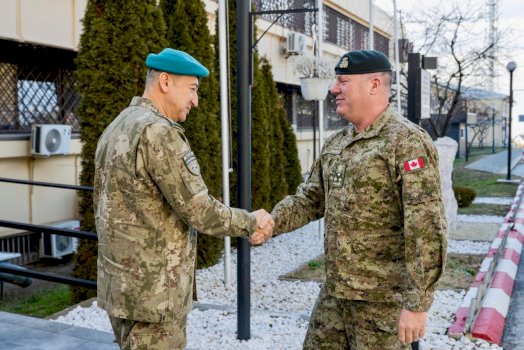 ulutash-pret-zevendeskomandantin-e-ajfc-te-napolit,-flasin-per-sigurine-ne-kosove